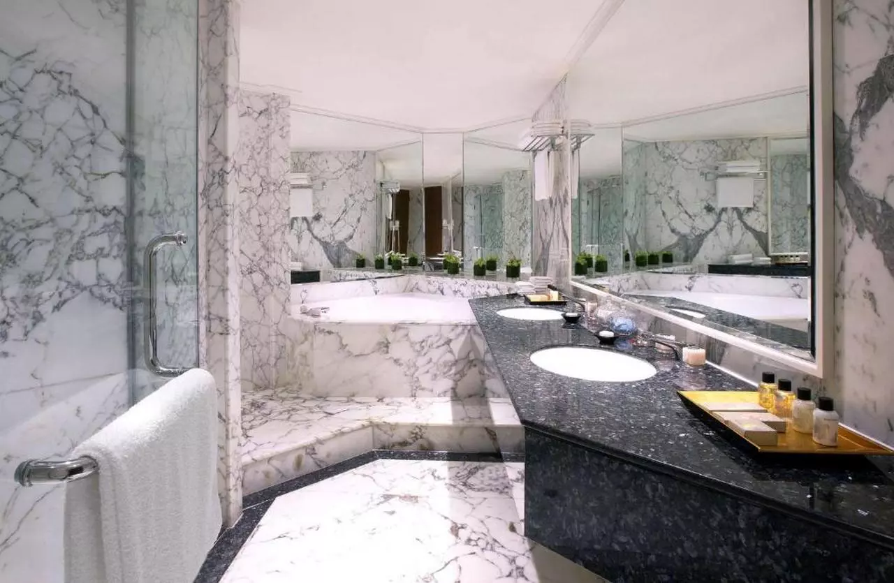 810161SHERATON_SHABAVIZ (4).jpg